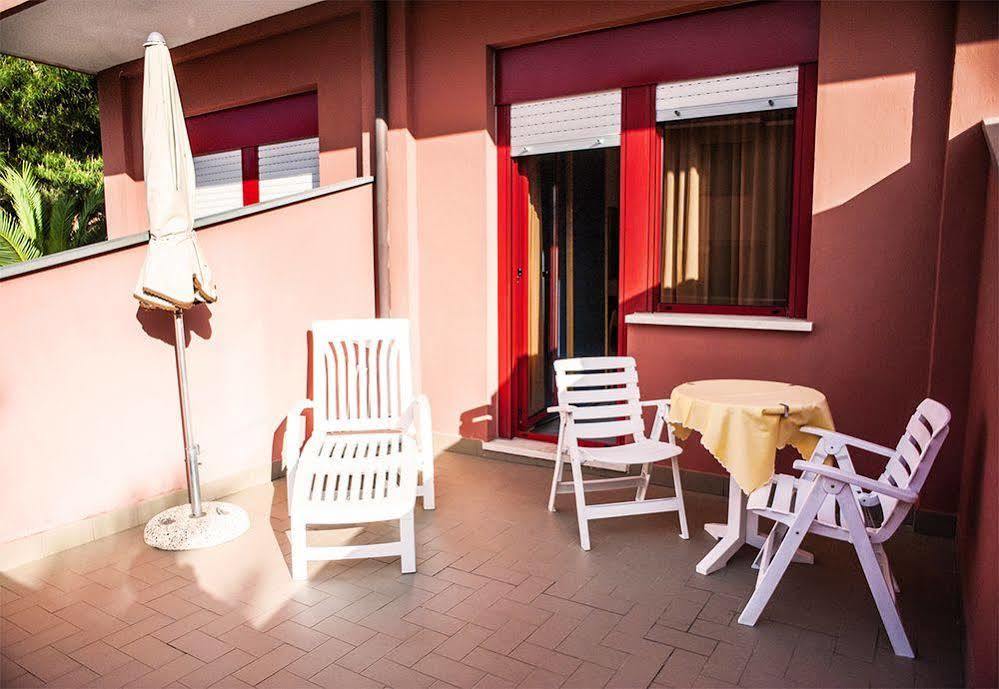 Hotel Palme Monterosso al Mare Exterior foto